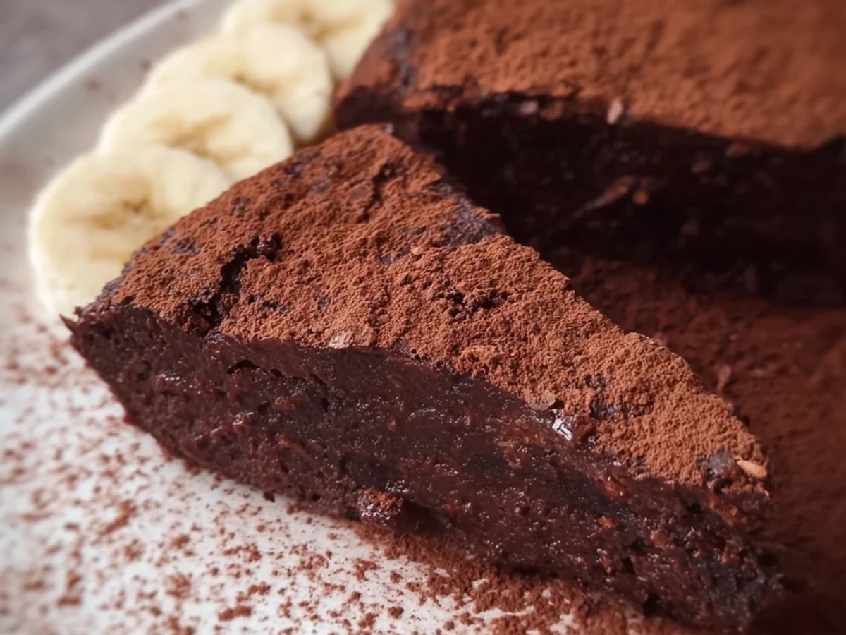 Gesunder Schokokuchen aus 2 Zutaten: Einfach & schnell - Beitragsbild