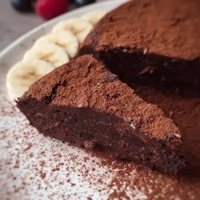 Gesunder Schokokuchen aus 2 Zutaten: Einfach & schnell